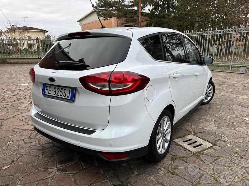 Usata Ford C-MAX Business Edition 105 CV (77 kW) 2016 Bianco Monovolume