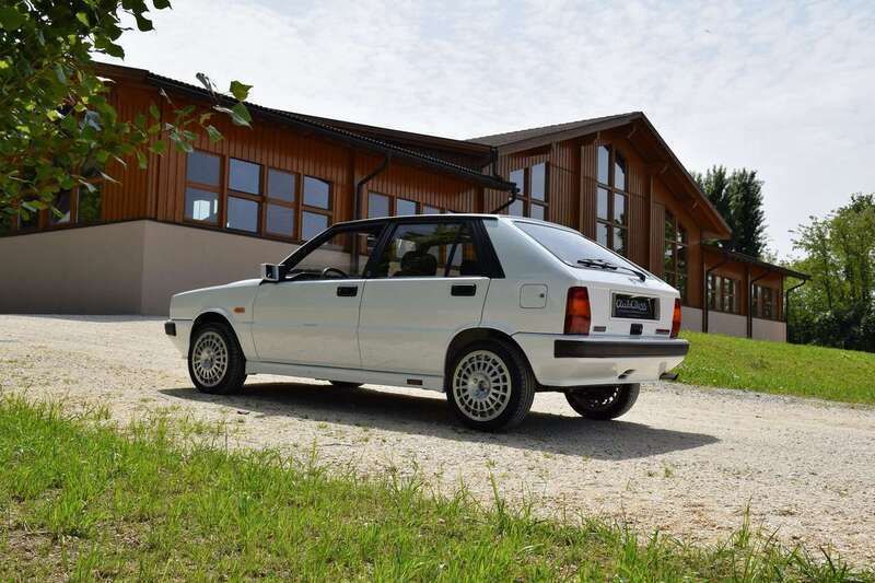 Usata Lancia Delta 140 CV (102 kW) 1992 Bianco Utilitaria