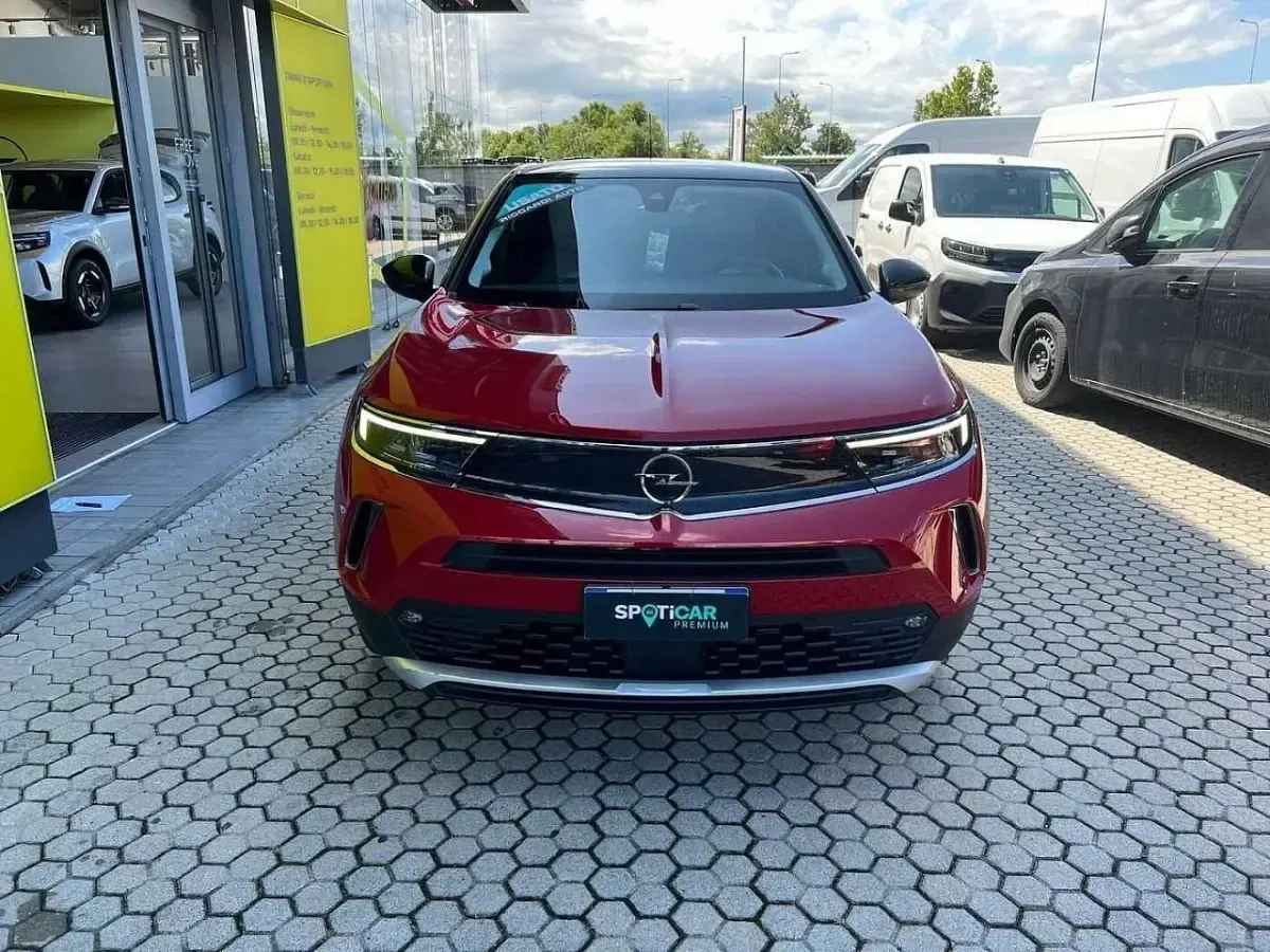 Usata Opel Mokka Elegance 131 CV (96 kW) 2021 Rosso SUV