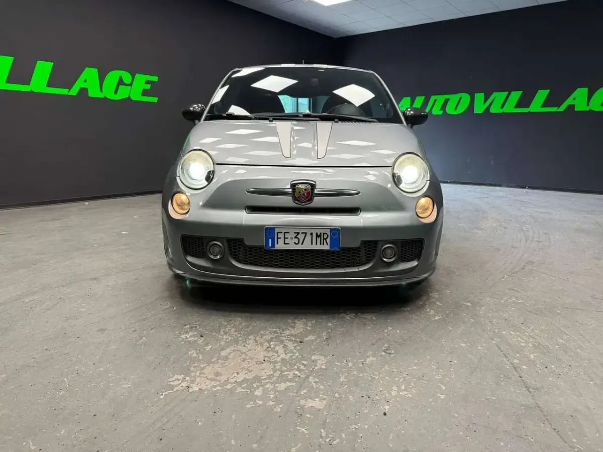 Usata Abarth 695 179 CV (131 kW) 2011 Grigio Utilitaria