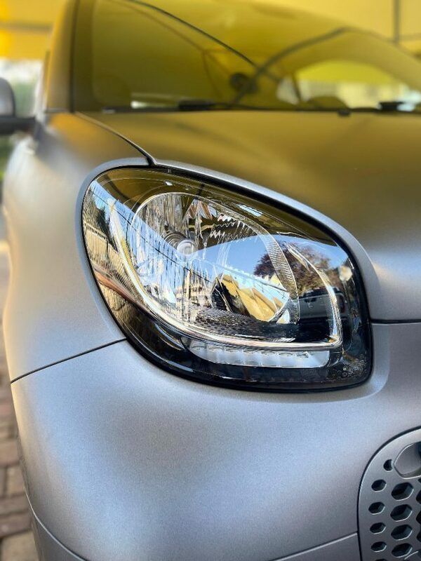 Usata Smart ForTwo Electric Drive Passion 60 kW (82 CV) 2020 Gray Berlina