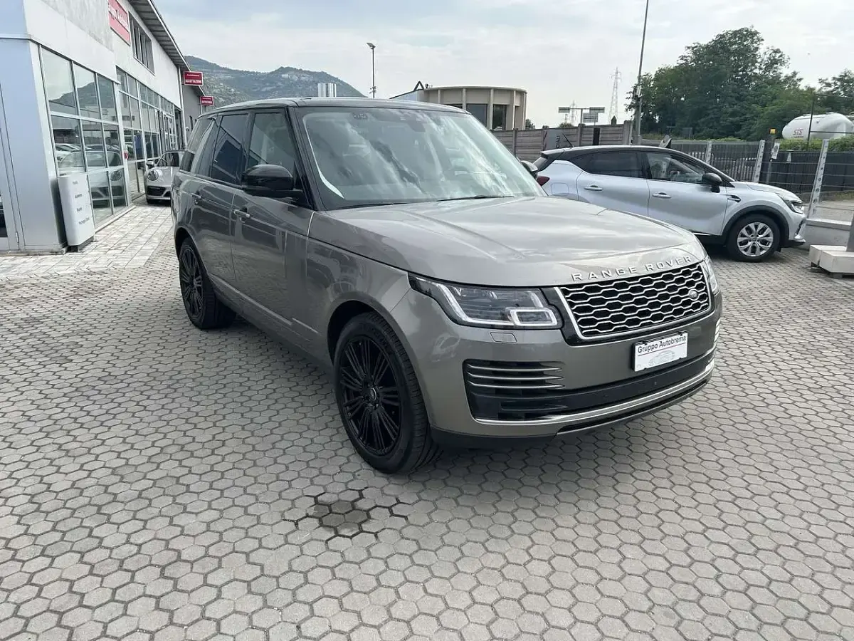Usata Land Rover Range Rover Vogue 249 CV (183 kW) 2019 Grigio SUV