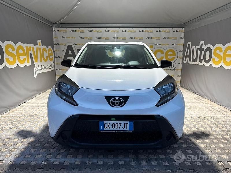 Usata Toyota Aygo X 72 CV (52 kW) 2022 Bianco SUV