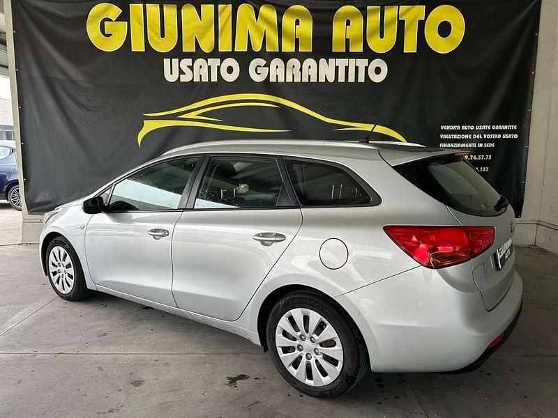 Usata Kia Ceed 110 CV (80 kW) 2016 Argento Utilitaria