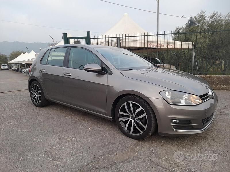 Usata VW Golf VII Comfortline 110 CV (80 kW) 2014 Grigio Berlina