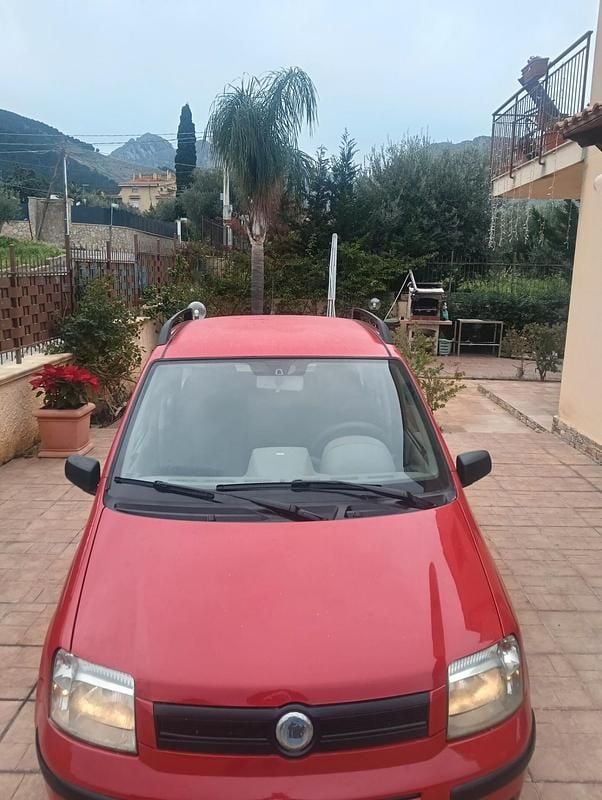 Rosso Usata 2004 Fiat Panda Dynamic Furgone | 2900 € (Cara) - Immagine 1/4