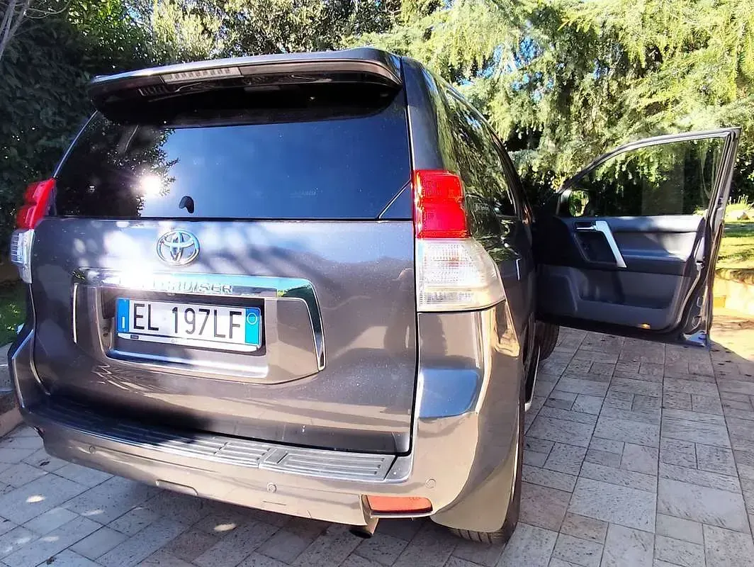 Usata Toyota Land Cruiser Executive 190 CV (139 kW) 2012 SUV