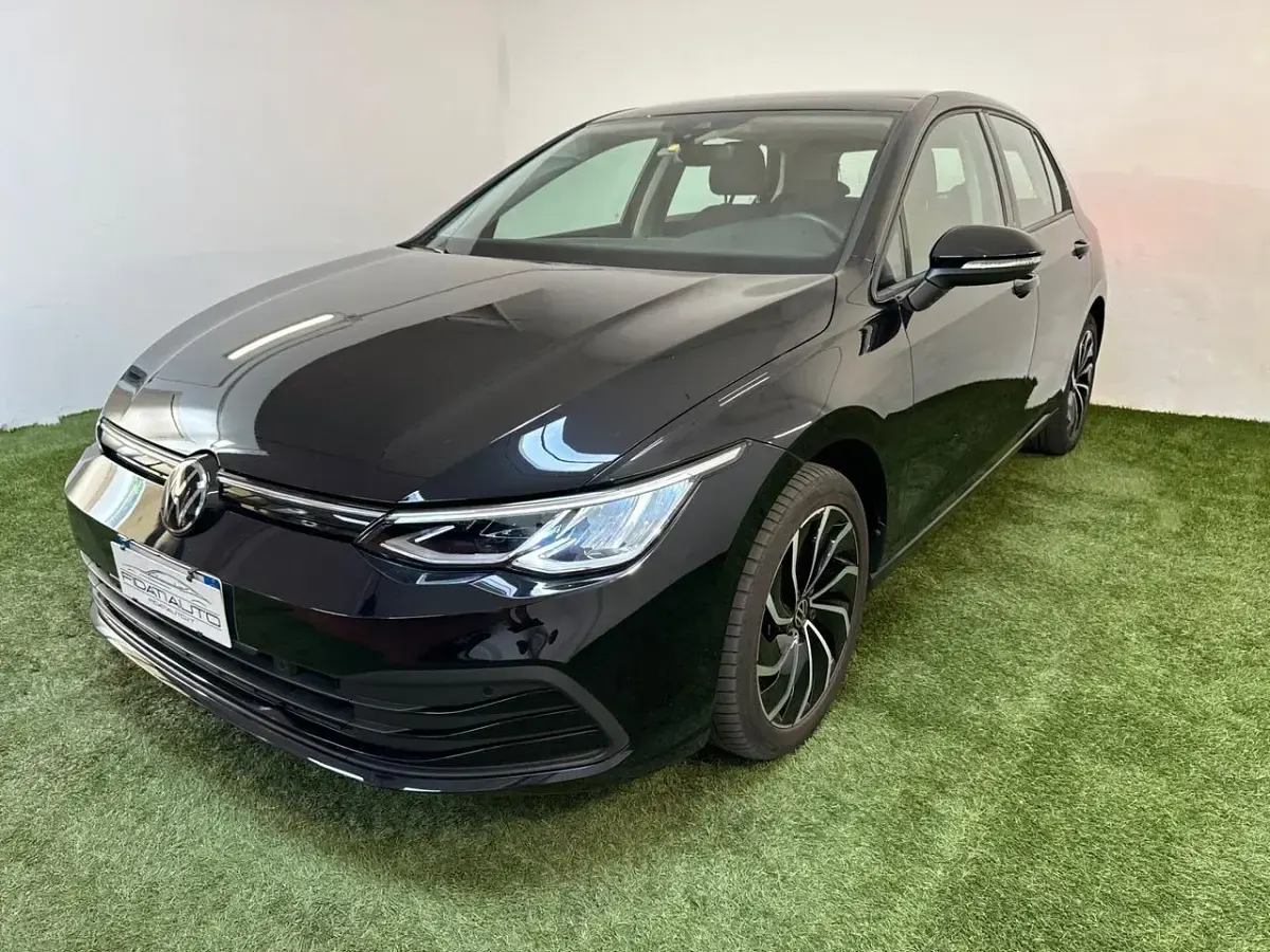 Usata VW Golf VIII 110 CV (80 kW) 2023 Nero Berlina