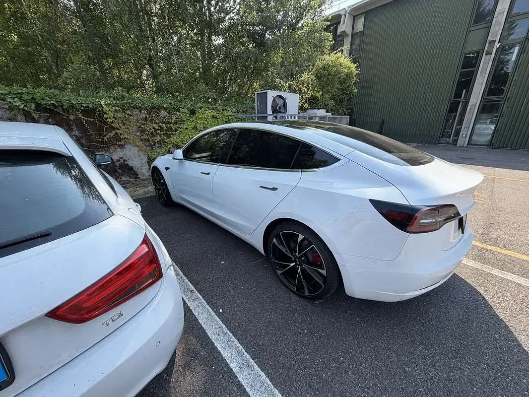 Usata Tesla Model 3 155 kW (211 CV) 2019 Berlina