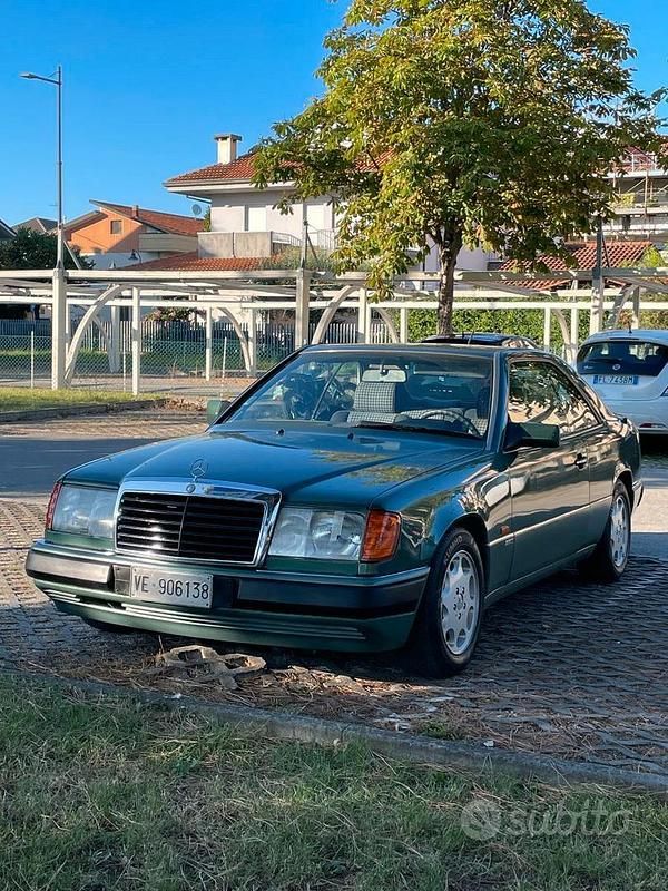 Usata Mercedes 200 Sportline 118 CV (86 kW) 1992 Verde Coupé