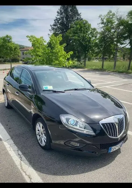 Usado Lancia Delta 120 CV (88 kW) 2008 Utilitario