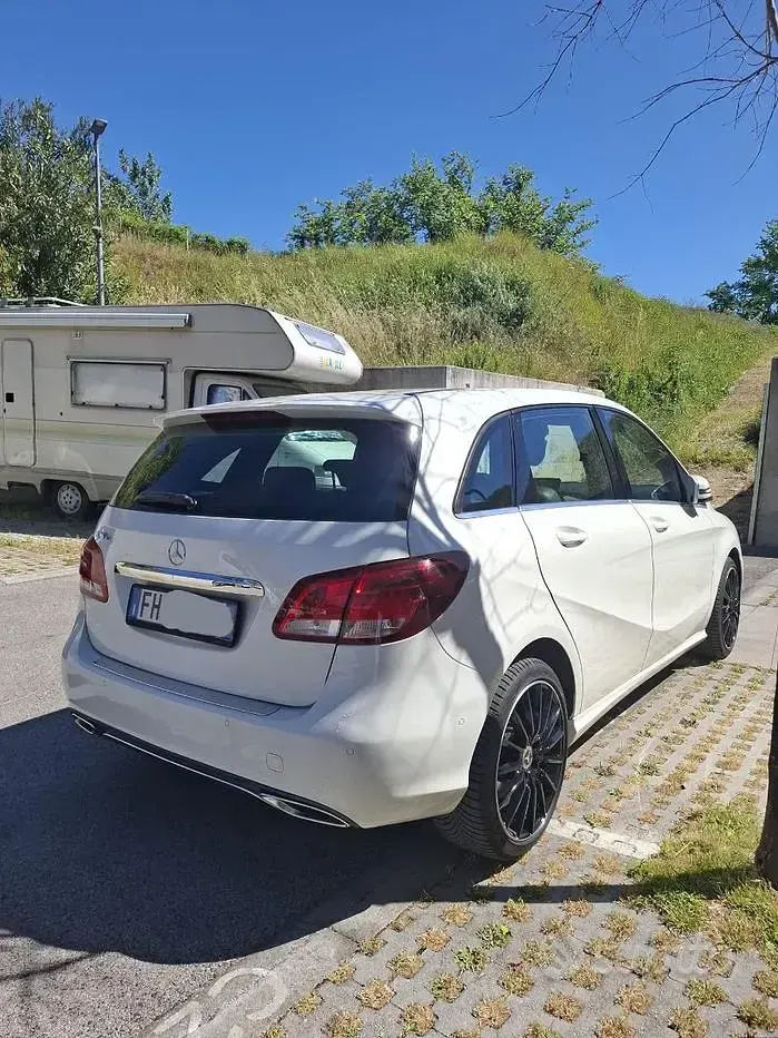 Usata Mercedes B180 109 CV (80 kW) 2017 Utilitaria