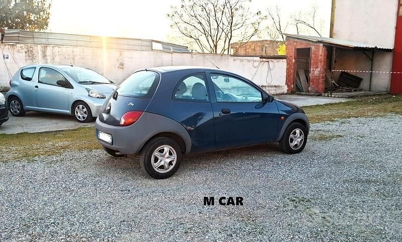 Usata Ford Ka Collection 60 CV (44 kW) 2001 Blu Utilitaria