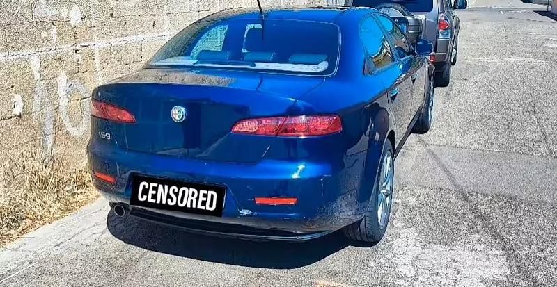 Second-hand Alfa Romeo 159 170 CP (125 kW) 2010 Albastru Berlinǎ