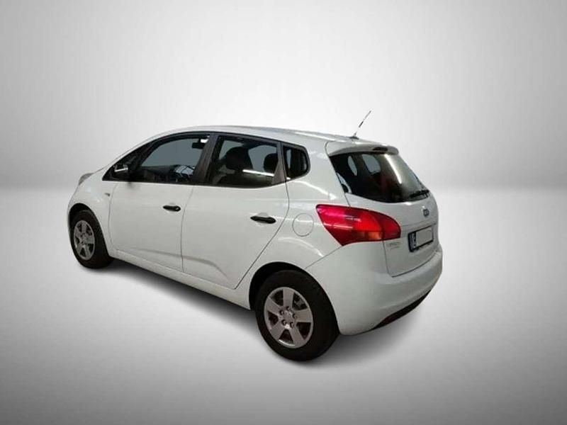 Usata Kia Venga 90 CV (66 kW) 2012 Bianco Utilitaria