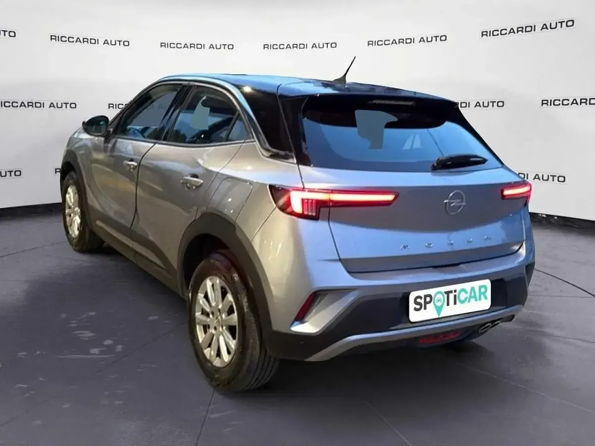 Usata Opel Mokka Edition 131 CV (96 kW) 2022 Grigio SUV