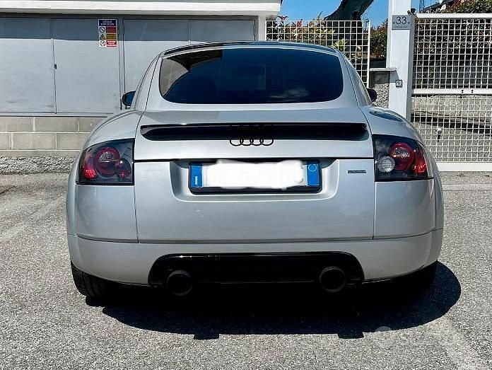 Usata Audi TT 225 CV (165 kW) 1999 Grigio Coupé