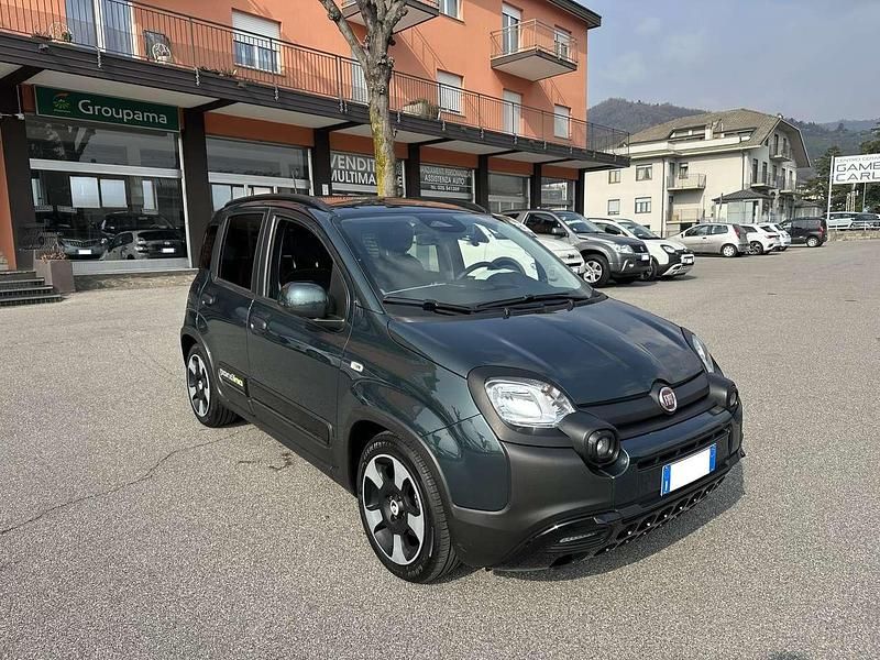 Usata Fiat Panda Cross Cross 69 CV (50 kW) 2025 Verde Utilitaria