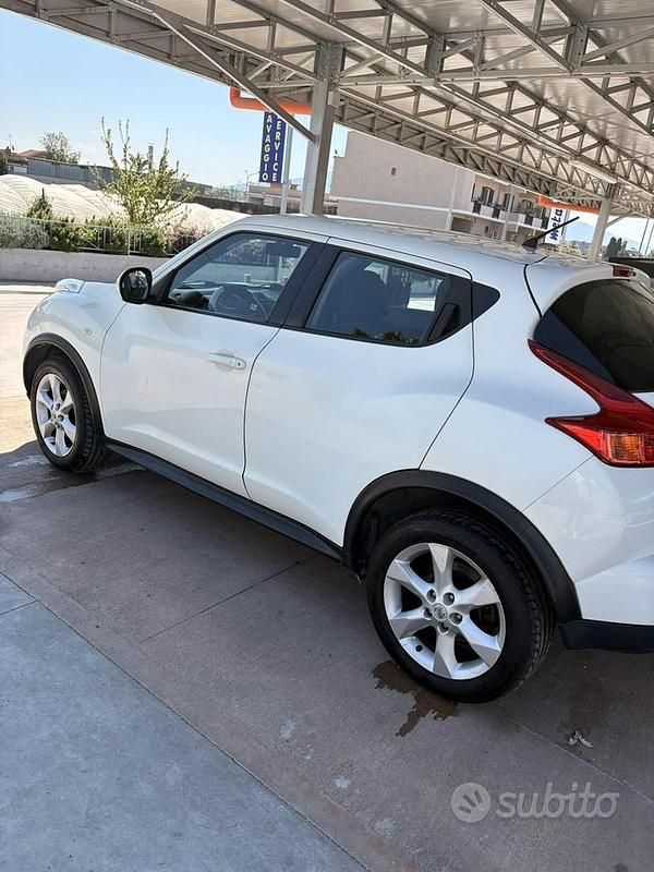 Usata Nissan Juke 110 CV (80 kW) 2011 Bianco SUV