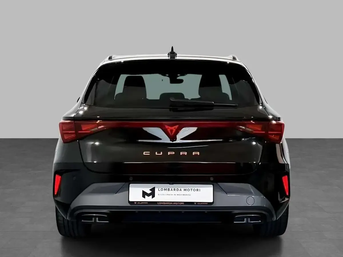 Usata Cupra Leon 150 CV (110 kW) 2025 Nero midnight Station wagon