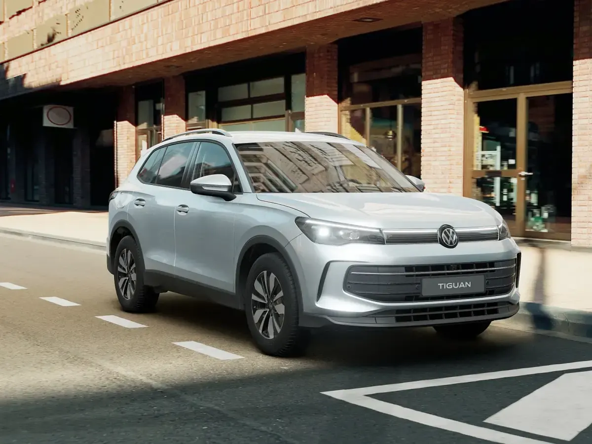 Nuova VW Tiguan Edition 130 CV (95 kW) 2026 Dolomite silver metallizzato SUV