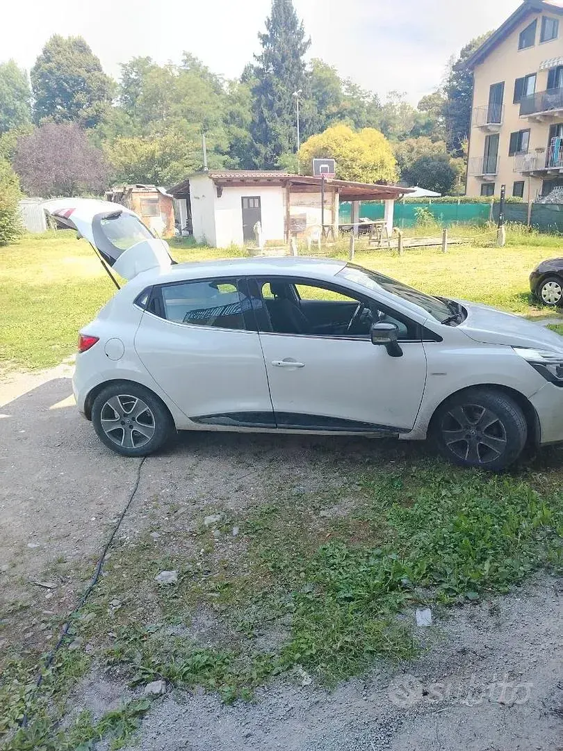 Usata Renault Clio 90 CV (66 kW) 2014 Bianco Utilitaria