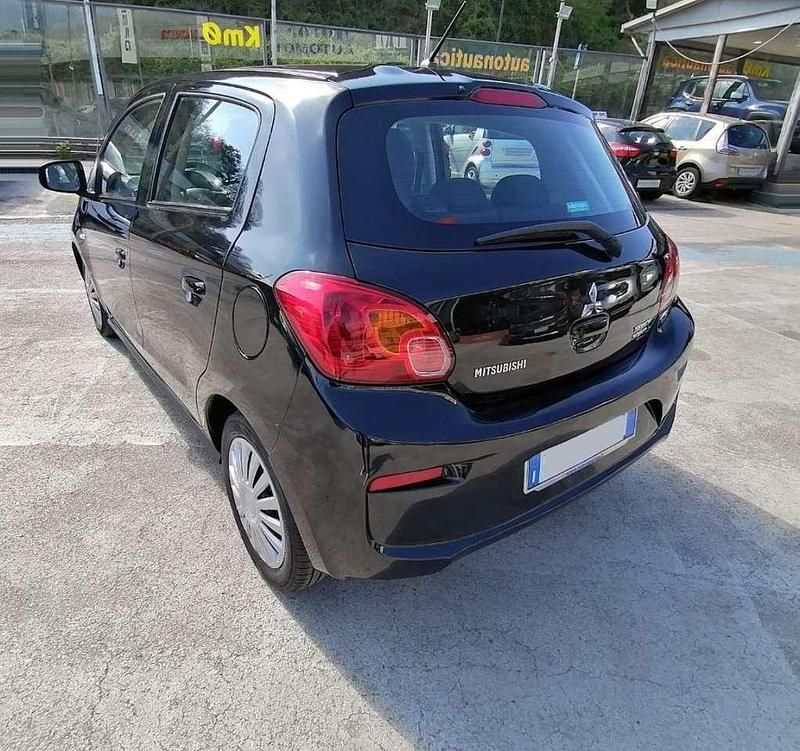 Usata Mitsubishi Space Star Intense 71 CV (52 kW) 2018 Nero Utilitaria