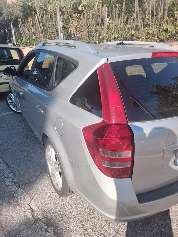 Usata Kia Ceed Sportswagon GT-Line 110 CV (80 kW) 2016 Argento Station wagon