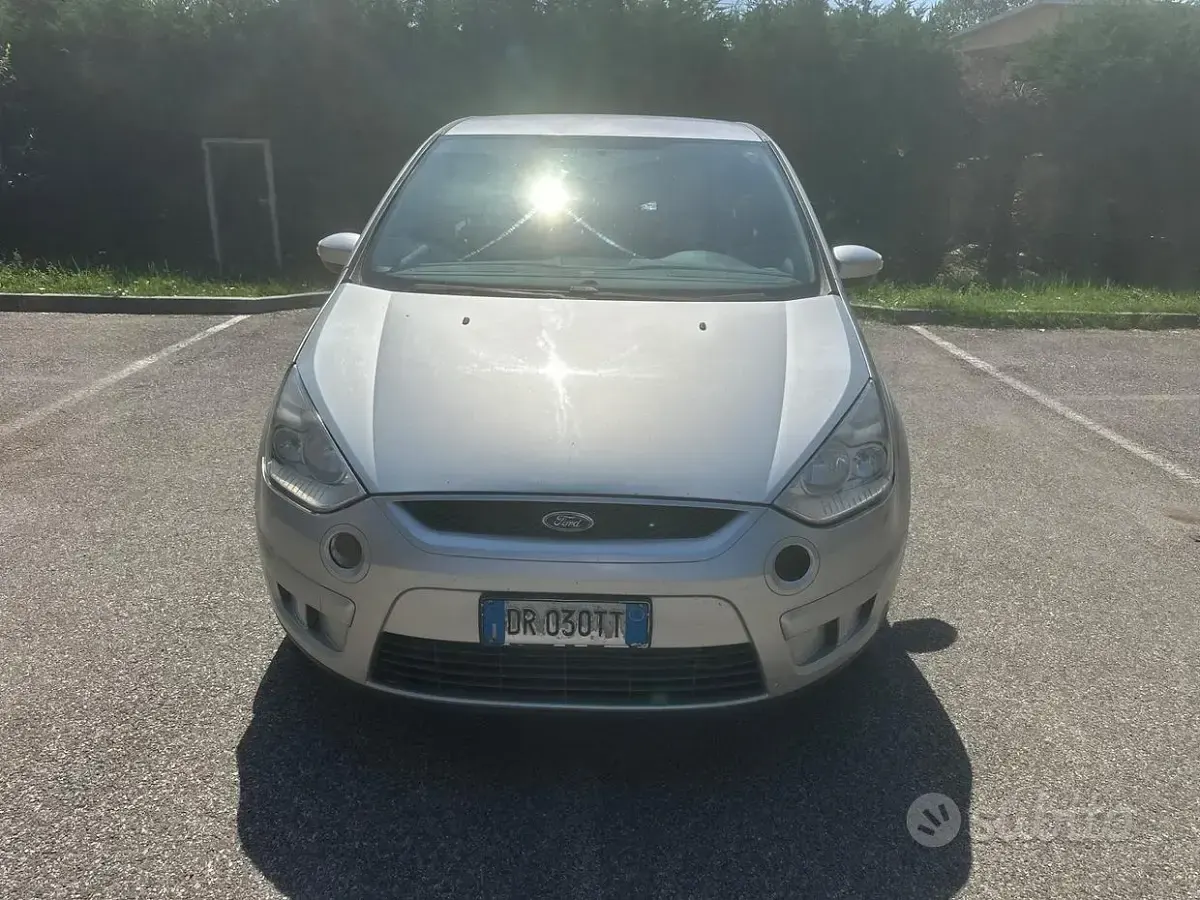 Usata Ford S-MAX Titanium 125 CV (91 kW) 2007 Grigio Monovolume