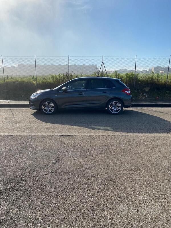 Usata Citroën C4 112 CV (82 kW) 2012 Grigio Berlina