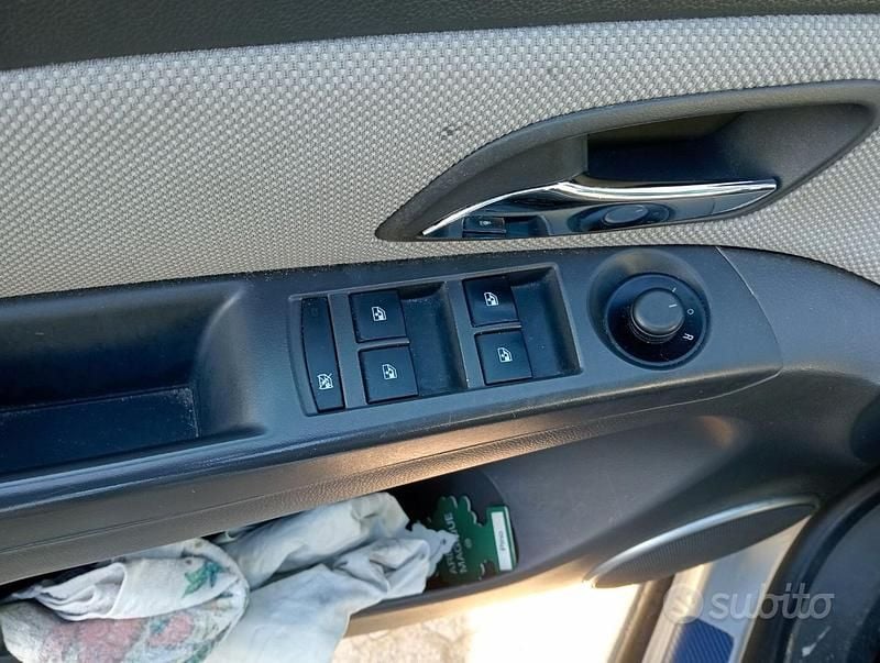 Usata Chevrolet Cruze LS 159 CV (116 kW) 2010 Grigio Berlina