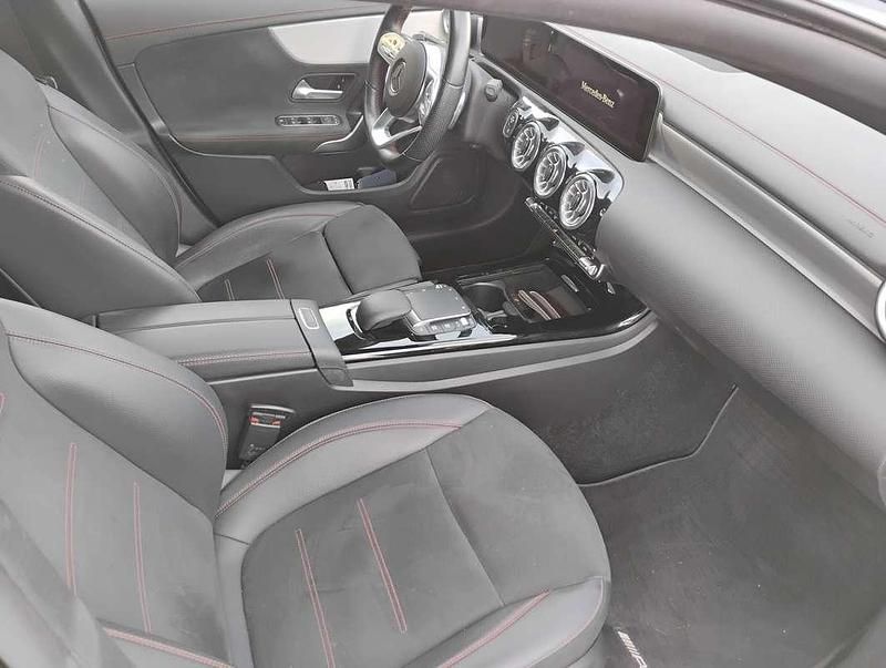 Begagnad Mercedes CLA200 150 HK (110 kW) 2022 Grå Kombi