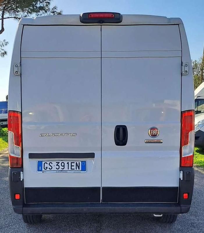 Usata Fiat Ducato 140 CV (102 kW) 2023 Bianco Furgone