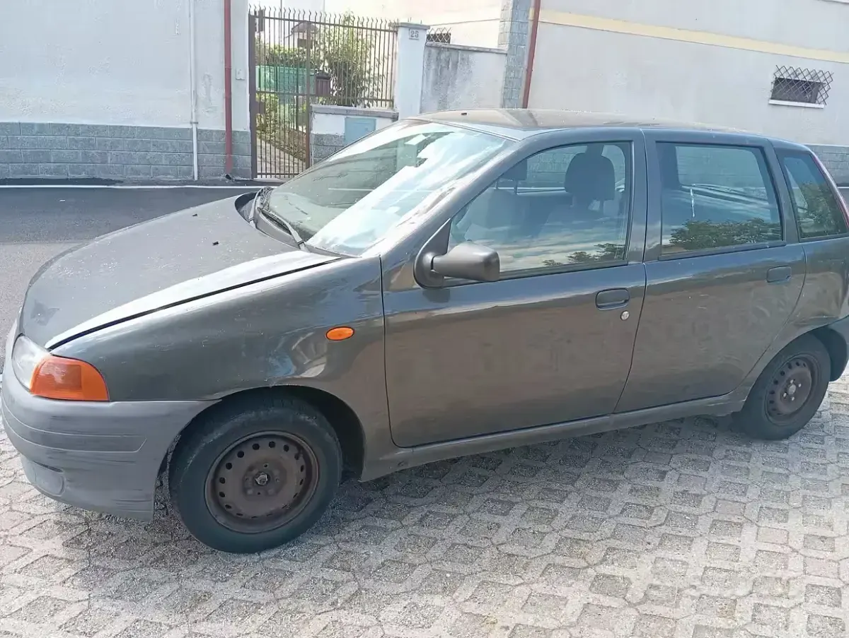 Usata Fiat Punto 54 CV (39 kW) 1997 Berlina