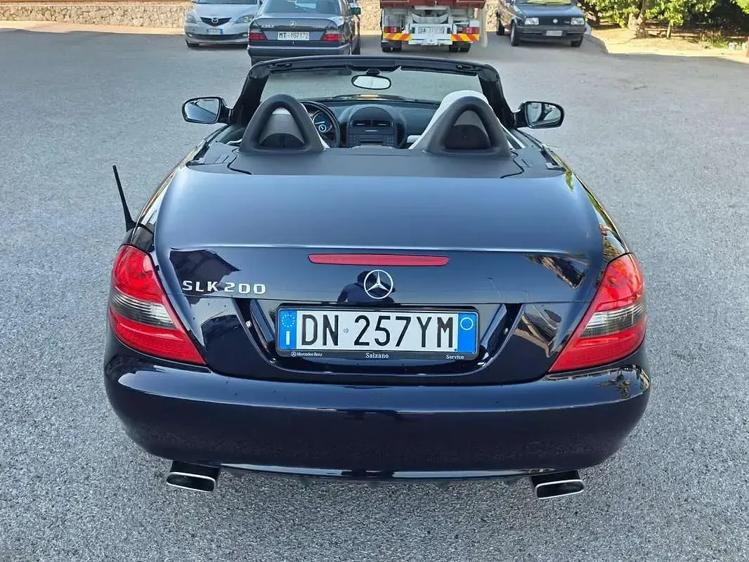 Usata Mercedes SLK200 184 CV (135 kW) 2008 Blu/azzurro Cabrio