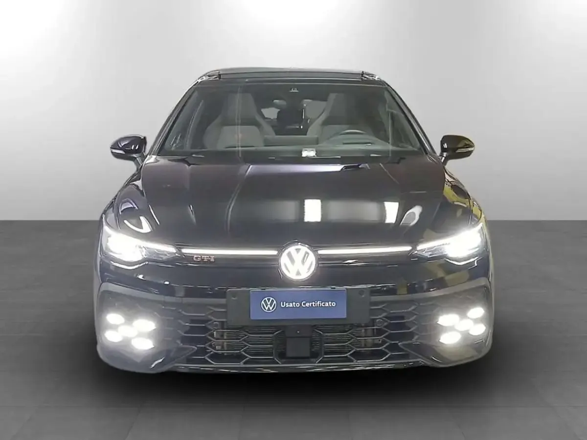 Usata VW Golf VIII GTI 265 CV (194 kW) 2025 0e grenadill black metallizzato Berlina