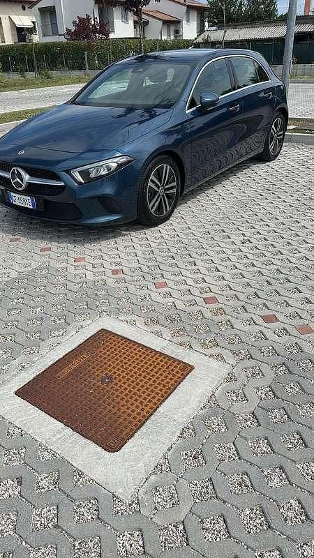 Usata Mercedes A180 Premium 116 CV (85 kW) 2021 Berlina