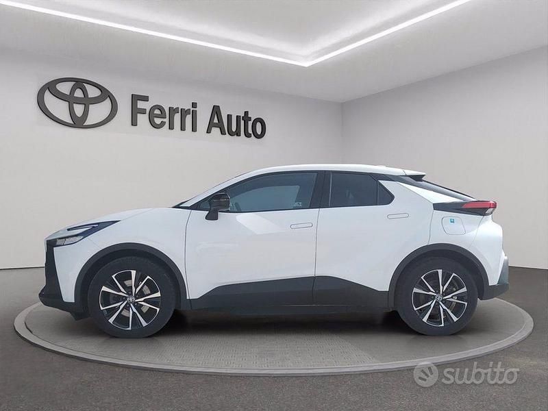 Usata Toyota C-HR Eco 223 CV (164 kW) 2025 Super white SUV