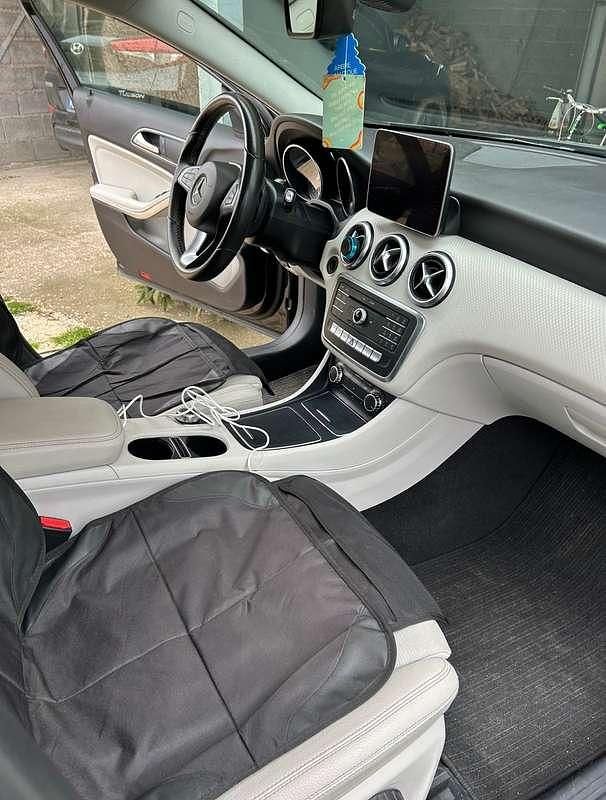 Usata Mercedes A180 Executive 109 CV (80 kW) 2018 Nero Berlina