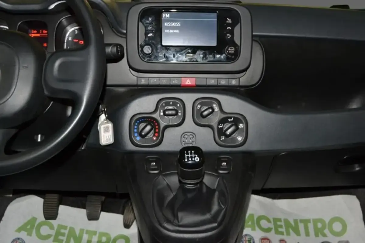 Begagnad Fiat Panda 70 HK (51 kW) 2023 Halvkombi