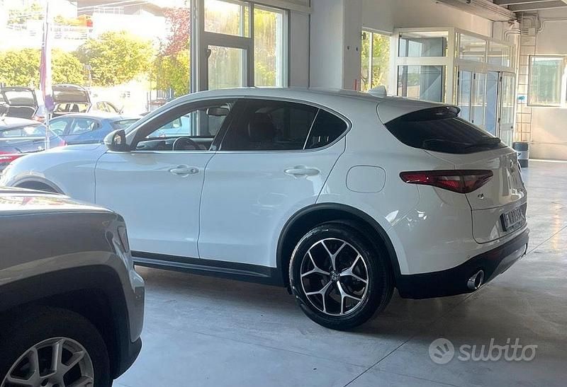 Usata Alfa Romeo Stelvio 210 CV (154 kW) 2018 Bianco SUV