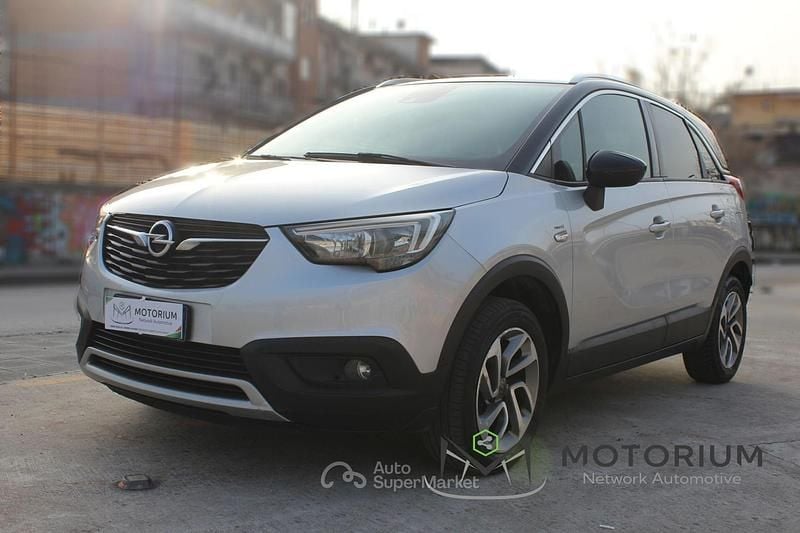 Usata Opel Crossland X Innovation 110 CV (80 kW) 2017 Grigio SUV