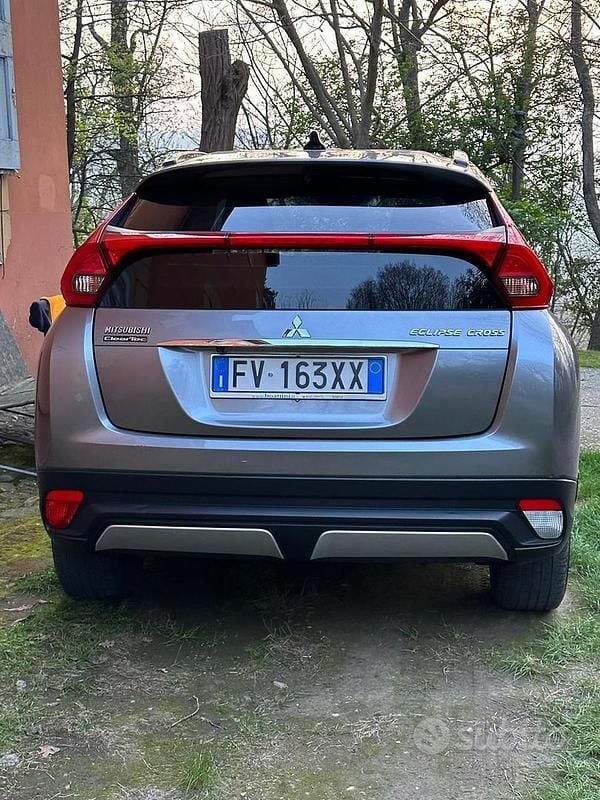 Usata Mitsubishi Eclipse Cross 163 CV (119 kW) 2019 Grigio SUV