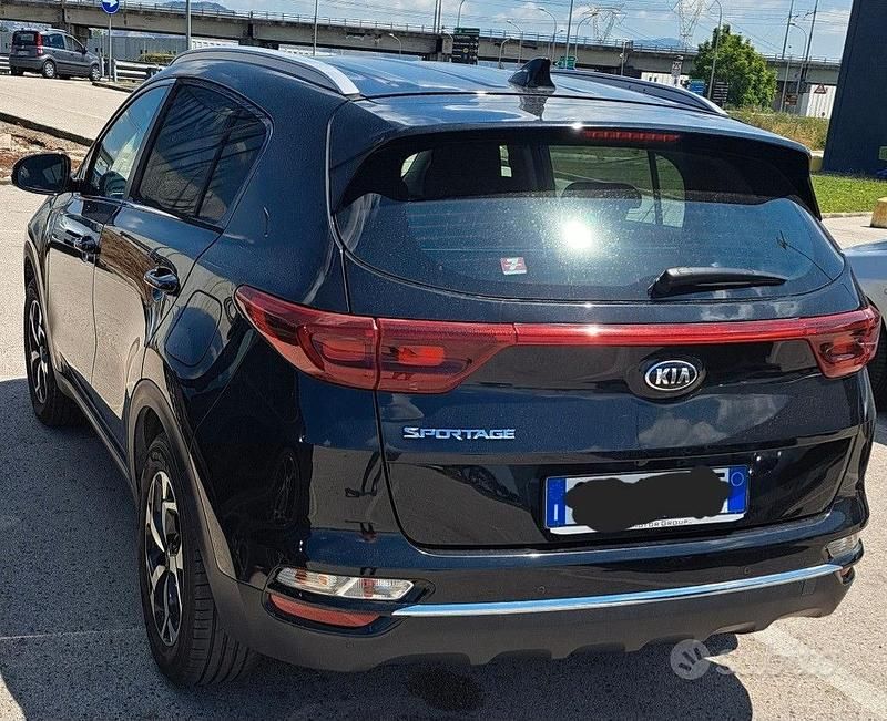 Usata Kia Sportage 126 CV (92 kW) 2020 Nero SUV