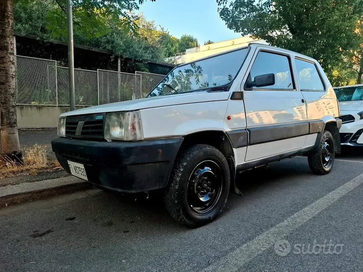Usata Fiat Panda 4x4 Trekking 50 CV (36 kW) 1994 Utilitaria