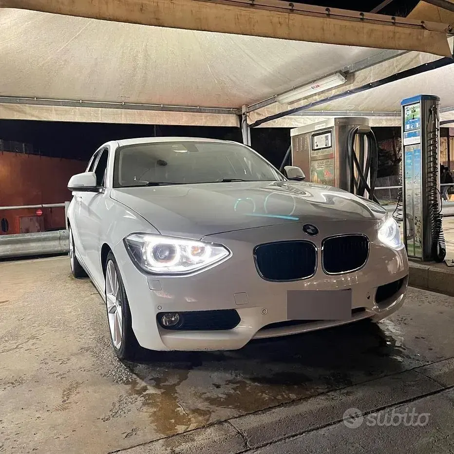 Usata BMW 120 184 CV (135 kW) 2011 Utilitaria