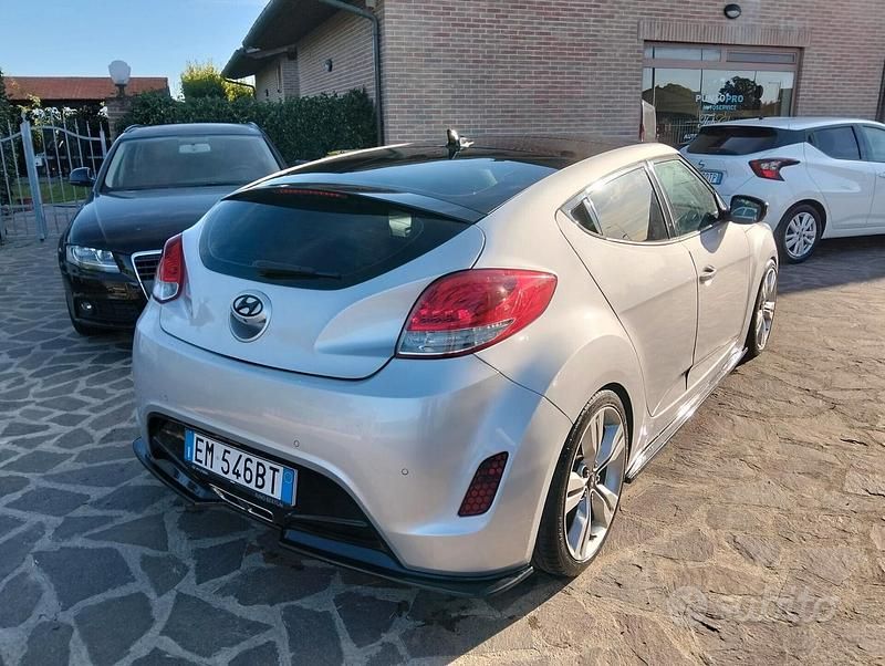 Usata Hyundai Veloster Sport 140 CV (102 kW) 2012 Grigio Utilitaria