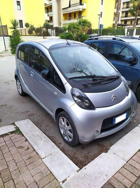 Usata Citroën C-zero 49 kW (67 CV) 2011 Argento Utilitaria