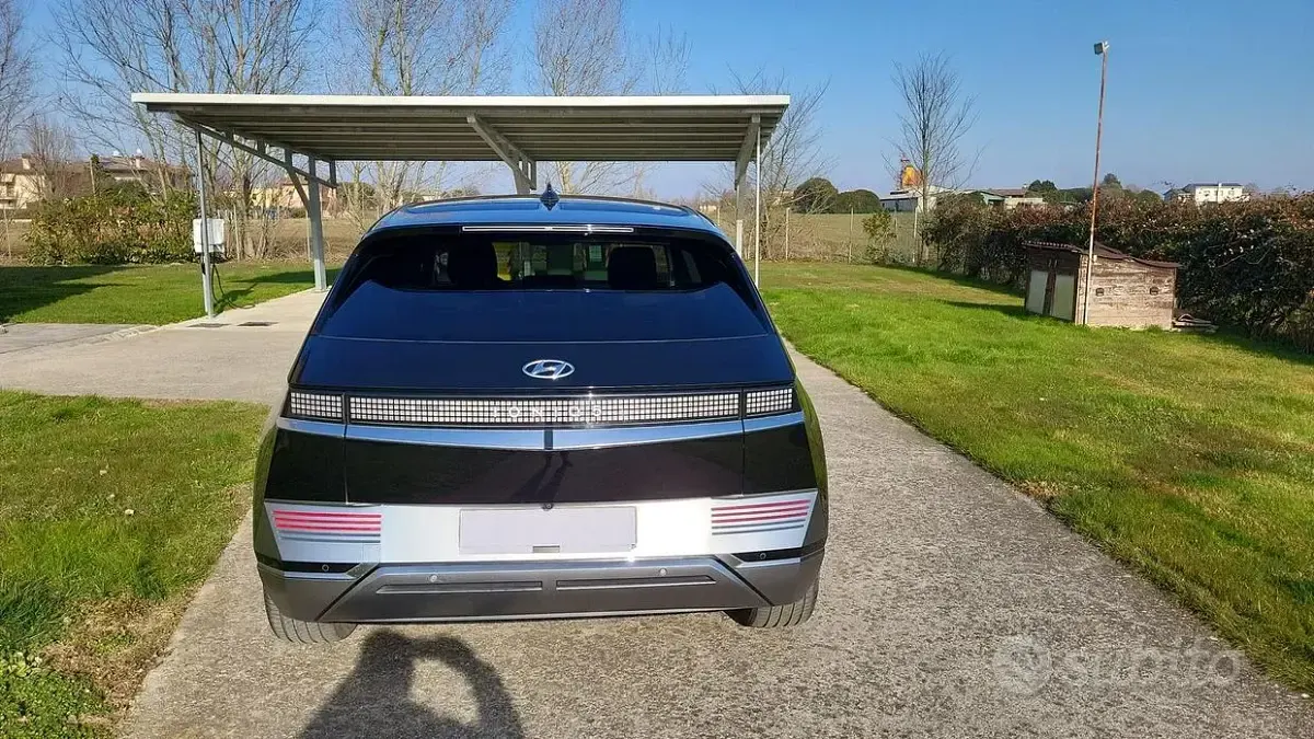 Usata Hyundai Ioniq 52 kW (72 CV) 2022 Nero Utilitaria