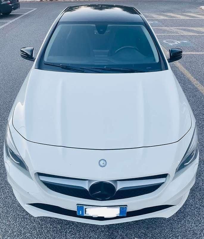 Usata Mercedes CLA220 Night 177 CV (130 kW) 2016 Bianco Berlina